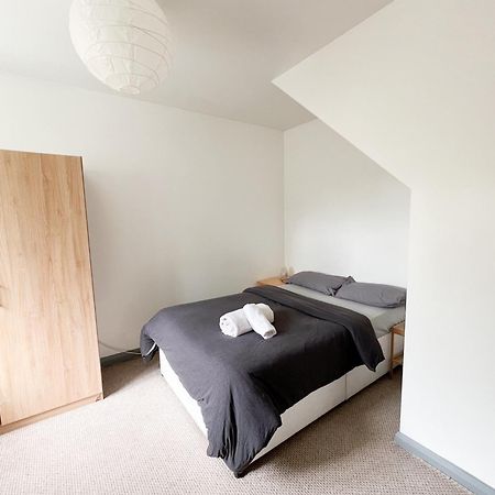 Well-Equipped 4 Bedroom House Close To City Centre Leeds (West Yorkshire) Exterior foto